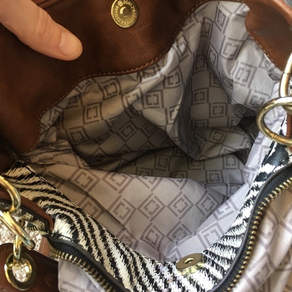 LIZ CLAIBORNE Women’s Black White and Tan Purse - Picture 9 of 11